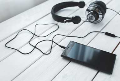 Faker:近期最棘手的中单是Chovy,单排想赢运气很重要