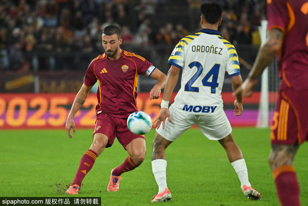 3676天！罗马单独领跑意甲积分榜，上一次做到已经是10年前