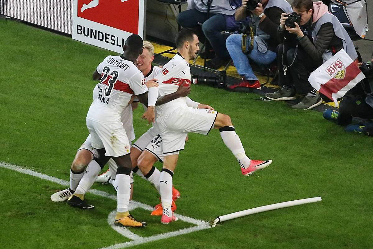 科隆防线漏洞频现，多特蒙德近四次交锋全胜，反弹之战充满期待！